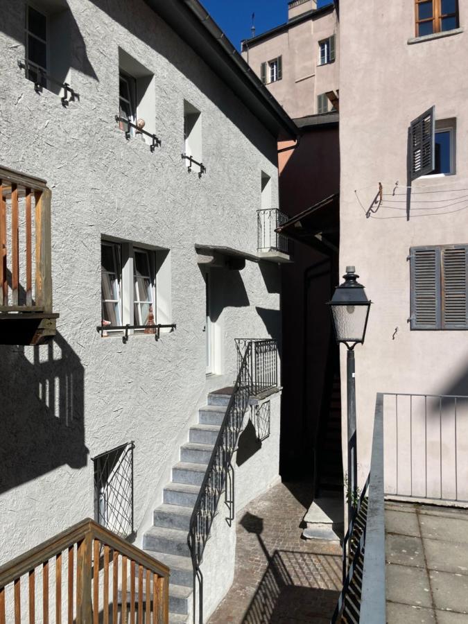 La Lombardie - Charme Et Tranquillite Sion Exterior photo